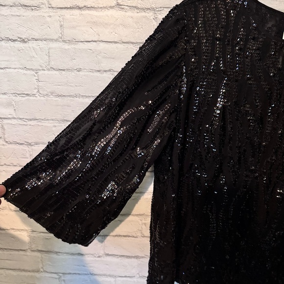Like New, Elegant Black Sequin Women's Top - Picture 3 of 6